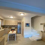 Nikoleti Luxury Living Feriehus *