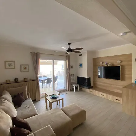 Nikoleti Luxury Living